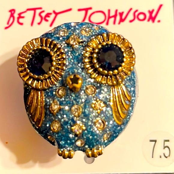 New Betsey Johnson Owl Statement Ring - Picture 6 of 7